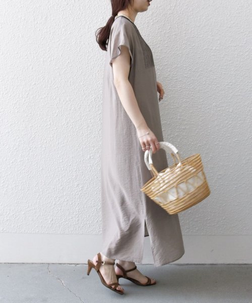 *SHIPS any: シアー リネン ミックス ピンタック ワンピース 24SS 人気・おすすめ｜使いやすい・旅行におすすめ 品質保証 全国発送 日本国内発送・最短翌日お届け