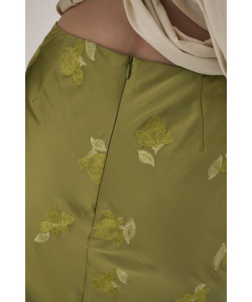 moussy(マウジー)/リサイクルポリエステルサテン生地刺繍サテンスカート/img26