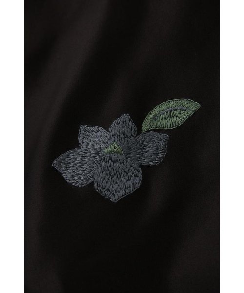 moussy(マウジー)/リサイクルポリエステルサテン生地刺繍サテンキャミ/img20
