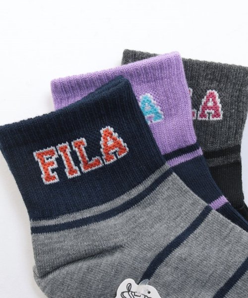 FILA socks Ladies(フィラ　ソックス　レディース)/カレッジ風ロゴ ボーダーショートソックス レディース/img01