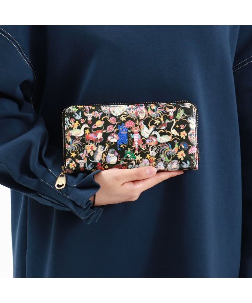 ツモリチサト 長財布 tsumori chisato CARRY 財布 ウォレット ラウンドファスナー 猫 レザー 日本製 森のどうぶつたち 57722 