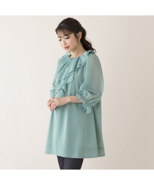 フリルカラーブラウス 