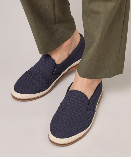 イントレチャート　スリッポン　シューズ 