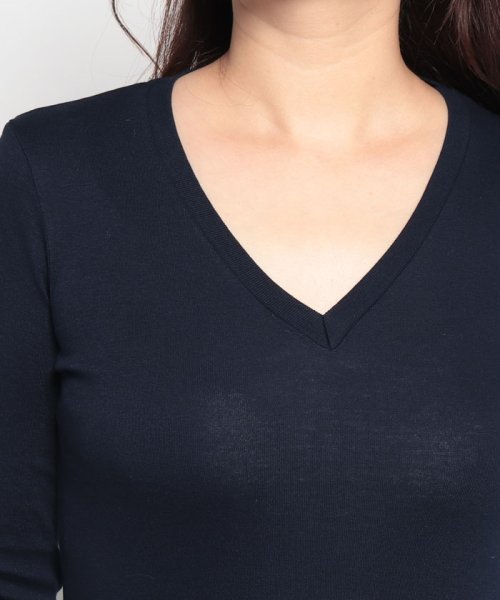 BENETTON (women)(ベネトン（レディース）)/コットン100％Vネックブランドロゴ刺繍入り長袖Tシャツ・カットソー/img27