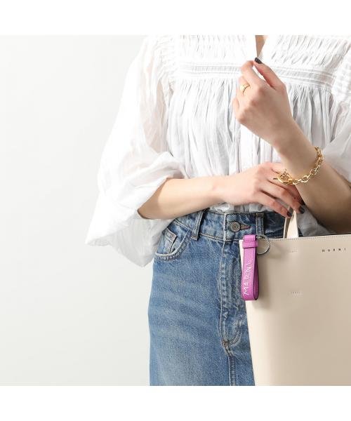 MARNI キーリング PCMI0018A2 P6533 レザー ロゴ刺繍 P6533 MARNI キーリング PCMI0018A2 レザー レタリングロゴ刺繍 PCMO0030A0
