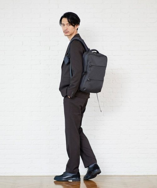 【軽量】ONOFF シャドーライン バックパック 軽くて