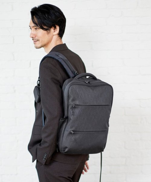 【軽量】ONOFF シャドーライン バックパック 軽くて