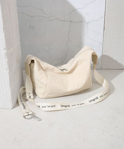 UNGRID bag(アングリッド　バッグ)/牛革付属　軽量撥水ソフトナイロン　大容量ショルダーバッグ　カラビナ　キー収納ポケット付/img37