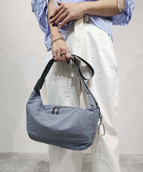 UNGRID bag(アングリッド　バッグ)/牛革付属　軽量撥水ソフトナイロン　大容量ショルダーバッグ　カラビナ　キー収納ポケット付/img52