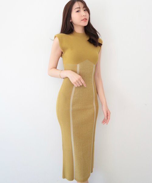 コントラストリブニットワンピース 商品説明モダニティ薫るペンシルニットワンピース。柔らかく上品なジャガード編みの上半身に、バスト下からは２色の糸を引き揃えています。縦に伸びたアクセントのカーブライ Y1667944298(12727円)