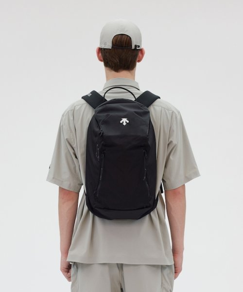 DESCENTE(デサント)/デイパック 容量：約15L/img09