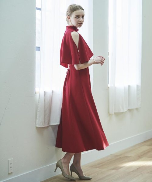 ケープレイヤードドレス 