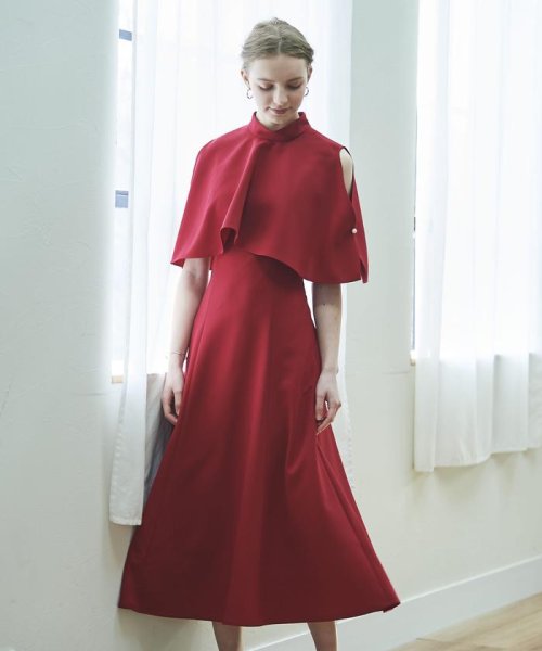 ケープレイヤードドレス 