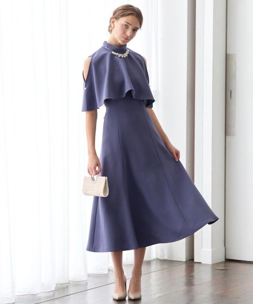 ケープレイヤードドレス 