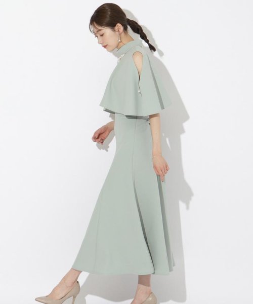 ケープレイヤードドレス 