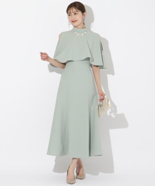 ケープレイヤードドレス 