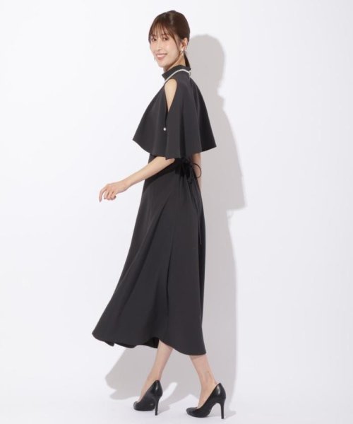 ケープレイヤードドレス 