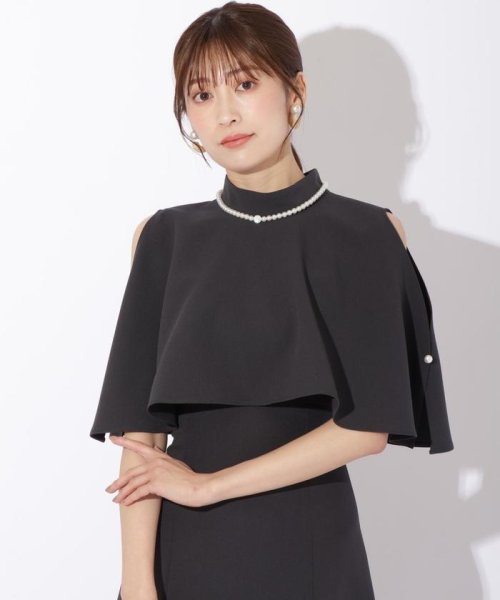 ケープレイヤードドレス 