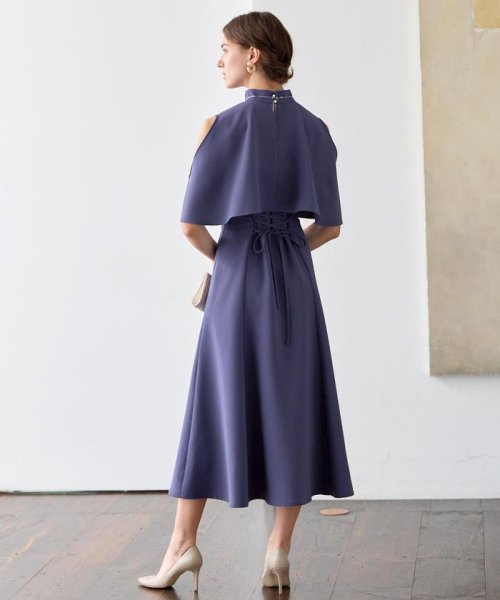 ケープレイヤードドレス 