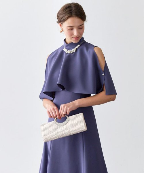 ケープレイヤードドレス 