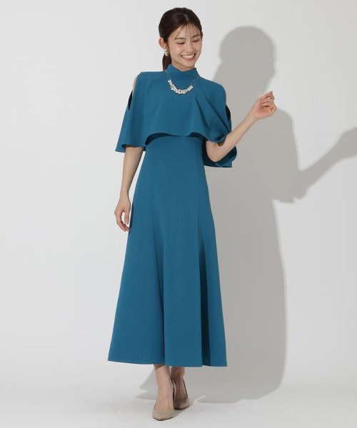 ケープレイヤードドレス 