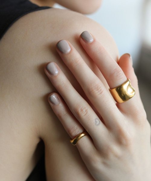 ＜TEN.＞ディンプルリング/ゴールドカラー ＜TEN あらかじめご了承ください