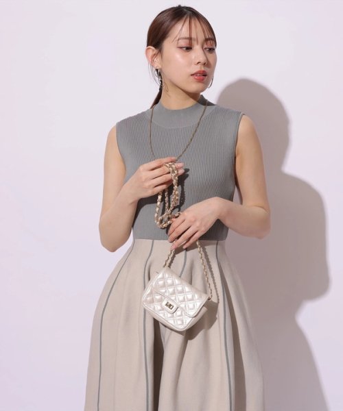 フレアニットワンピース 予めご了承ください