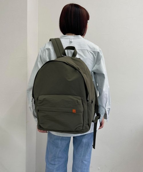 fredy emue(フレディエミュ)/【UNIVERSAL OVERALL/ユニバーサルオーバーオール】Wrinkled nylon rucksack/img16