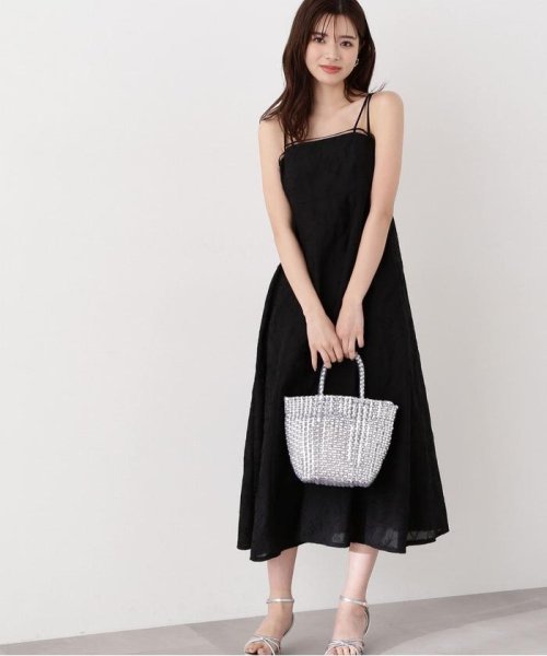 コードエンブロイダリーワンピース 