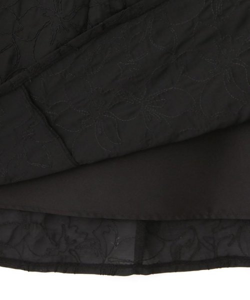 コードエンブロイダリーワンピース 