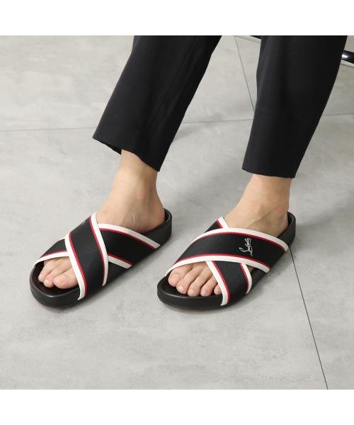 Christian Louboutin サンダル HOT CROSS BIZZ FLAT 1240606 