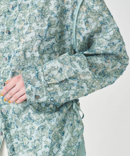 ポリエステルナイロンカットジャカード サイドギャザーブラウス 