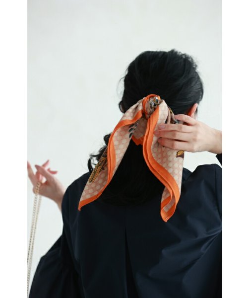 CAWAII(カワイイ)/縁取りオレンジの花柄スカーフ/img06