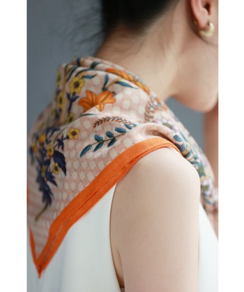 CAWAII(カワイイ)/縁取りオレンジの花柄スカーフ/img13