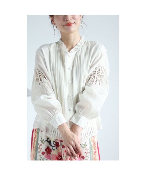 Sawa a la mode(サワアラモード)/レディース 大人 上品 透かし刺繍袖のタックシャツブラウス/img05