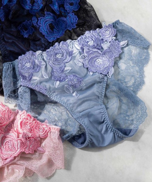 fran de lingerie(フランデランジェリー)/ゴージャス薔薇刺繍美しさも、機能も 「グレースイストグランデ バックレース」 バックレースショーツ/img25