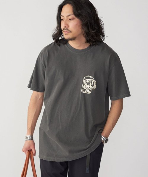 SHIPS MEN(シップス　メン)/*【SHIPS別注】THE DAY ON THE BEACH: ガーメントダイ プリント Tシャツ/img11