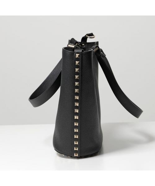 VALENTINO トートバッグ B0N07TAG レザー ロックスタッズ VALENTINO トートバッグ レザー