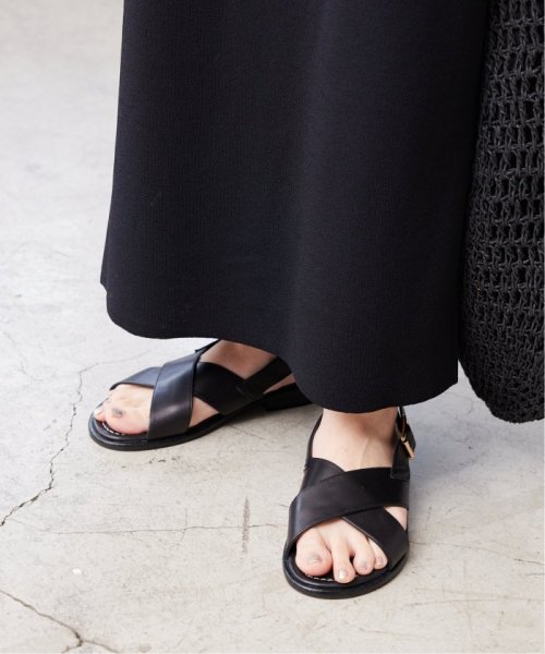 SLOBE クロスバンドサンダル 人気・おすすめ｜使いやすい・旅行におすすめ 品質保証 全国発送 日本国内発送・最短翌日お届け