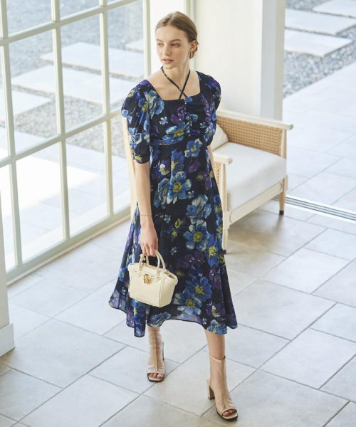 ファンシーフラワーバストギャザーワンピース 