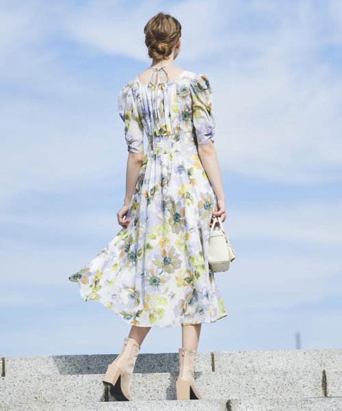 ファンシーフラワーバストギャザーワンピース 