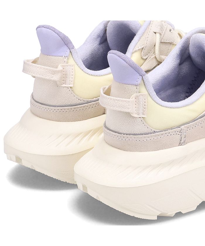 白 アグ スニーカー 極美品 UGG CA805 厚底スニーカー 24cm レディース