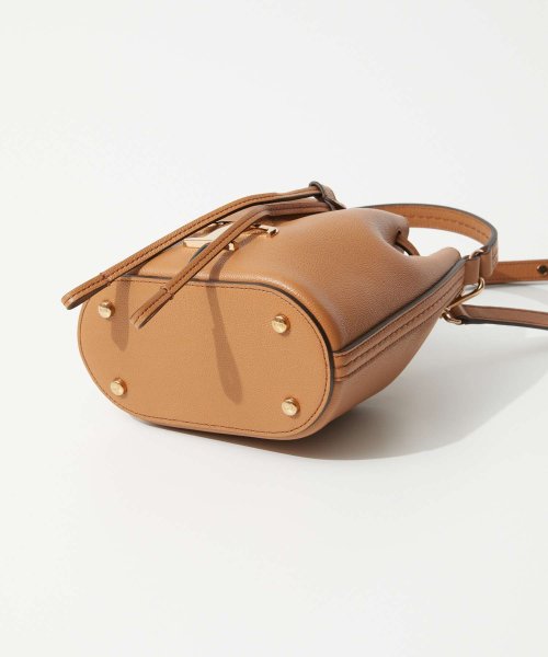 トッズ TODS XBWTSAQ0000 Q8E ショルダーバッグ AMANDA レディース バッグ バケットバッグ レザー マイクロ ハンドバッグ Tタイム LIGHT 長さ また