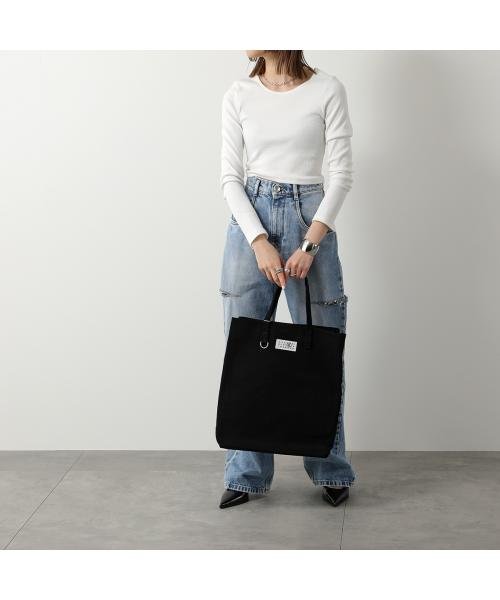 MM6 トートバッグ SB5WC0011 P6415 ラージ キャンバス MM6 トートバッグ SB5WC0011 P6415 ラージ