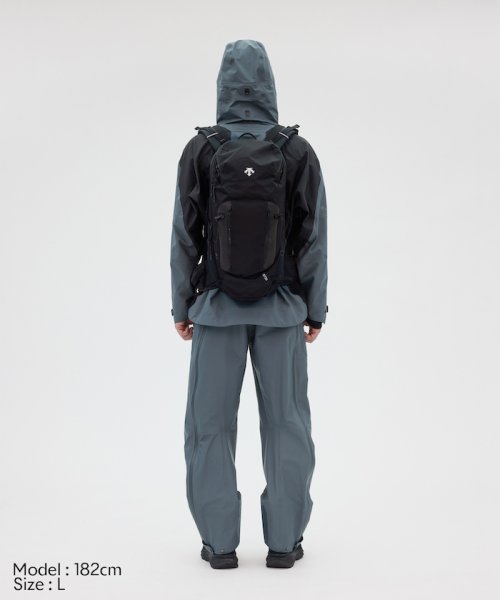 エアロストリームバッグパック 容量：約25L 