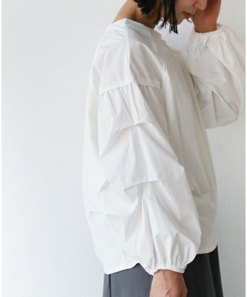 sanpo kuschel(サンポクシェル)/伸縮生地で着やすい くしゅぽわ袖トップス/img10