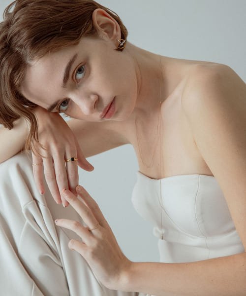 decor『デコール』　石のリング オニキス 商品説明ブラックオニキスの石言葉は「成功」「忍耐」「魔除け」など。お守りの様に身に付けて頂けます。スクエア Y1401109917(10725円)