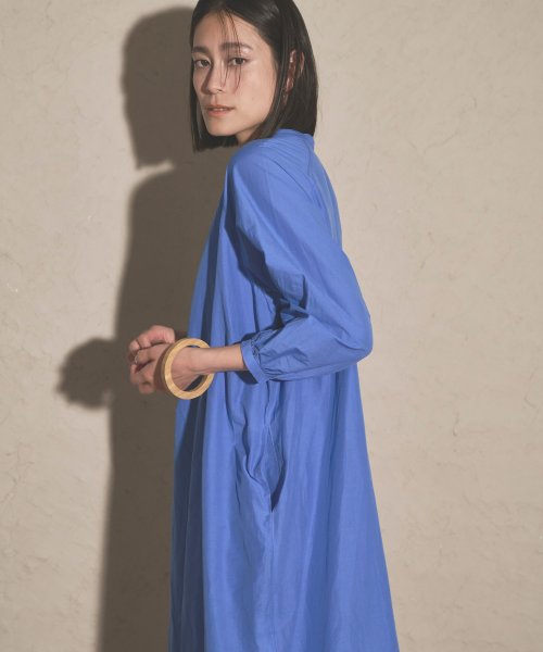 【Audrey and John Wad】インナー付き7分袖フレアワンピース 