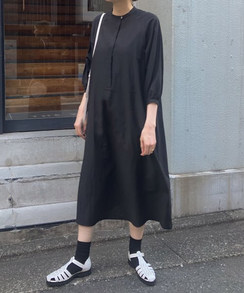 【Audrey and John Wad】インナー付き7分袖フレアワンピース 