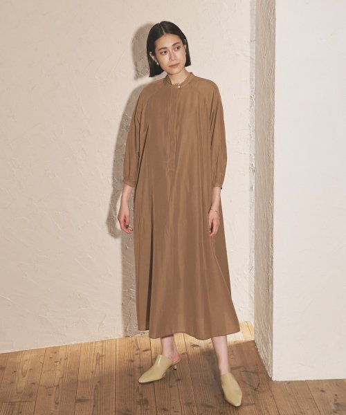 【Audrey and John Wad】インナー付き7分袖フレアワンピース 